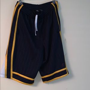 Men’s basketball shorts by starter